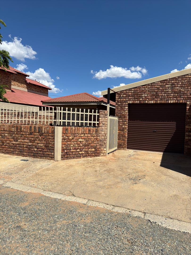 3 Bedroom Property for Sale in Camelot Northern Cape